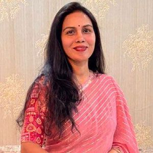 Chetna Kaushik, Director
