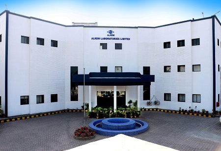  India Pharma Outlook Team