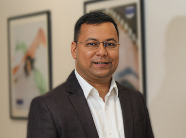 Importance of Investing in R&D and Quality for Competitive Advantage in Eye Care