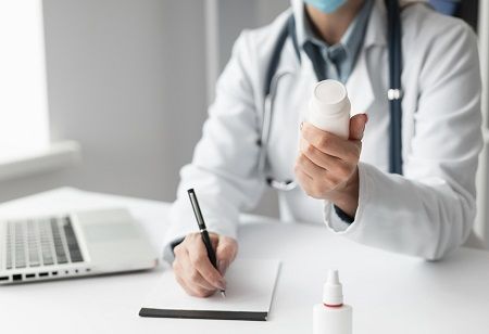 FDA Grants Priority Review to Bayer’s NSCLC Drug Sevabertinib
