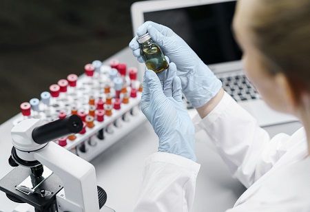  Sai Parenterals' Rs 15cr Deal Signals Pharma's Injectables Shift India Pharma Outlook